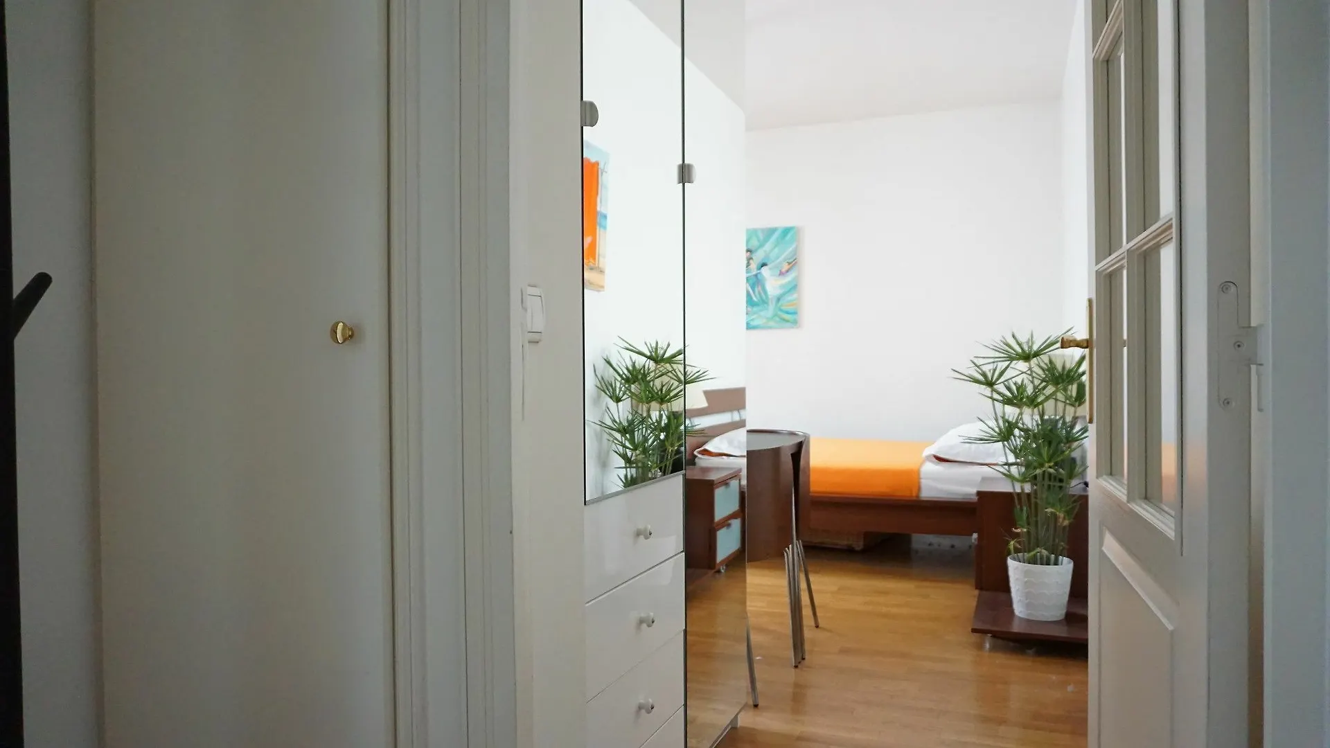 Apartment Madeleine - - 8